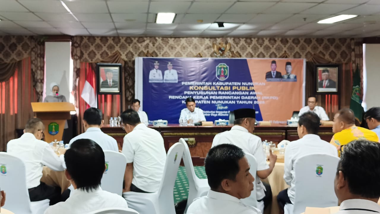 1709369365_Ketua DPRD Nunukan, Hj Leppa Menyampaikan Sambutan Konsultasi Publik RKPD 2025.jpg